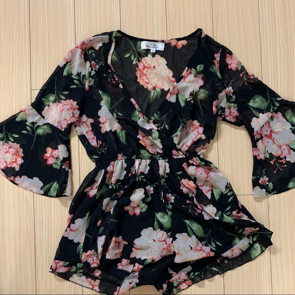 Floral Romper - Picture 2 of 6